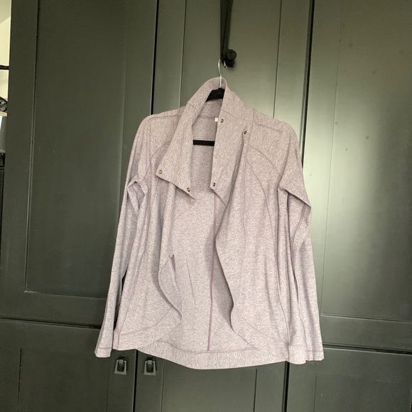Lululemon Jacket 4 - Picture 5 of 11